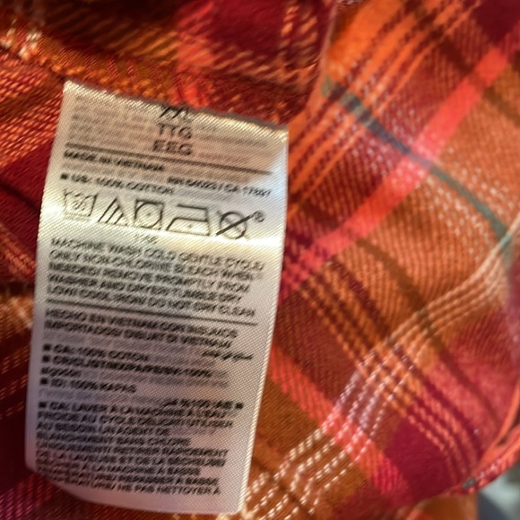 Shirt - Picture 5 of 5